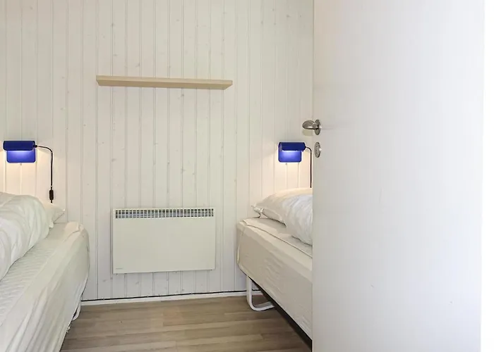 Awesome In Aakirkeby With Kitchen * Vester Somarken
